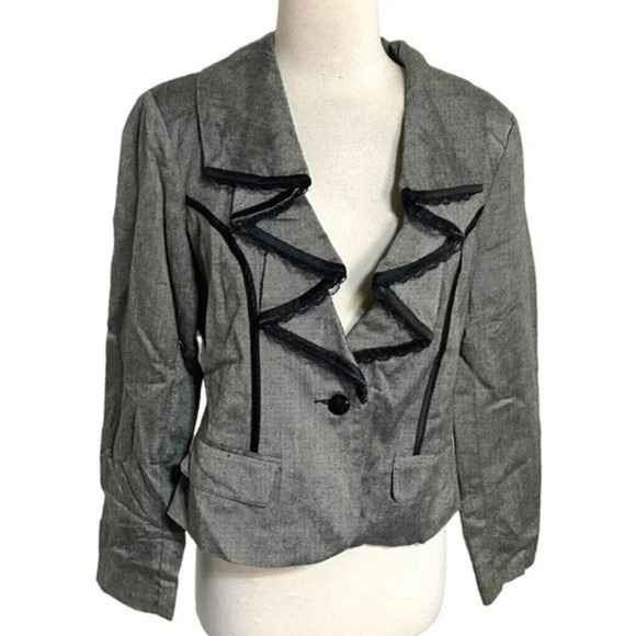 Metrostyle 10 gray with‎ ruffle collared with black lace trim - Picture 1 of 6